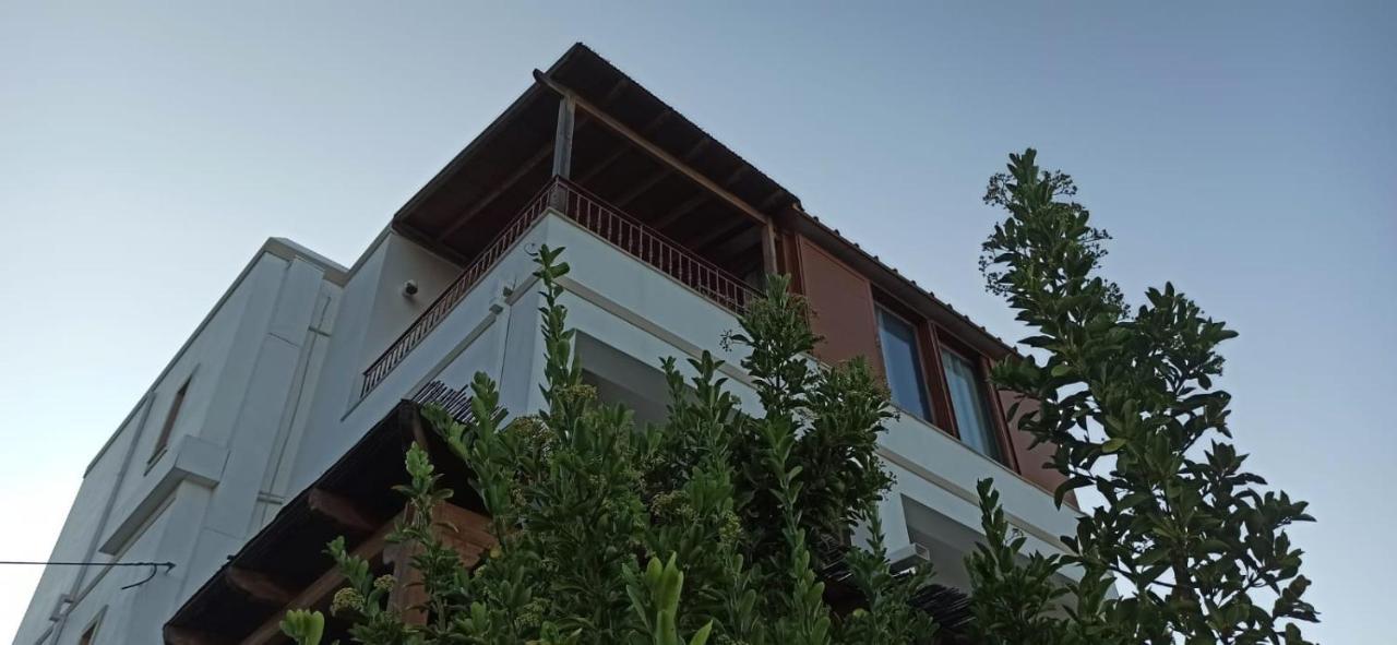 Miltiadis Apartments Sineti Exterior foto