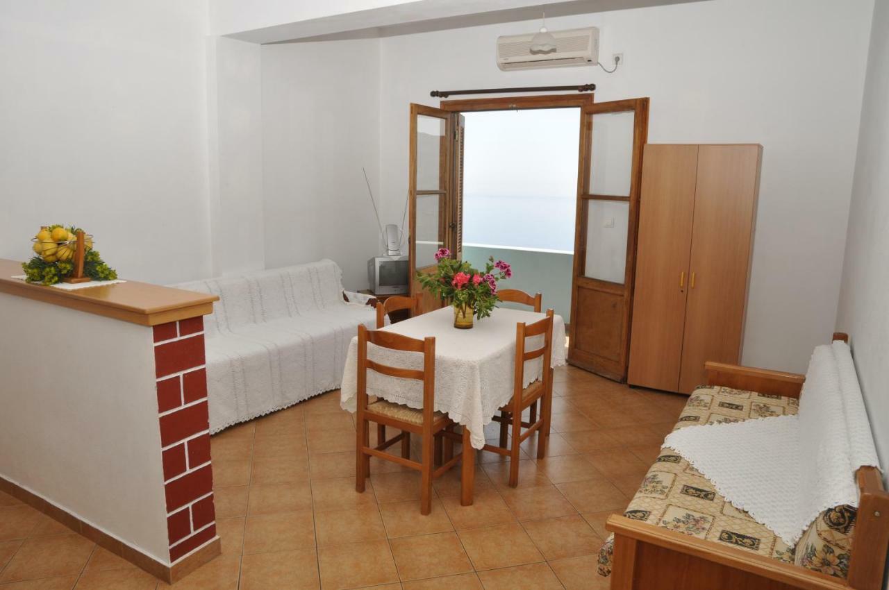 Miltiadis Apartments Sineti Exterior foto